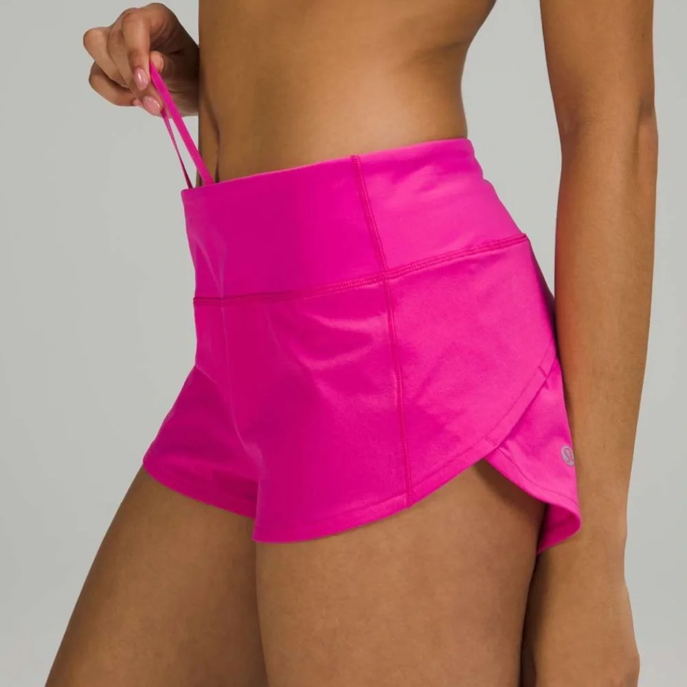 NWT Lululemon Speed Up Low-Rise Short 2.5